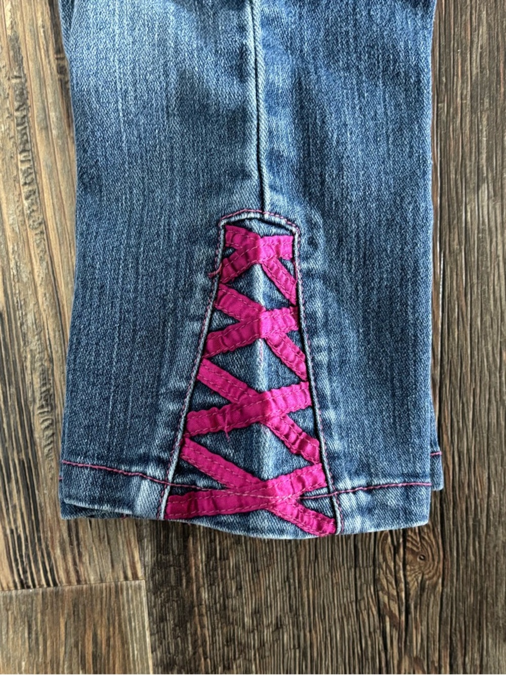 Levis Blue Denim Jeans Girls 3T Pink Stitching Crisscross Butterfly Embroidered - Picture 11 of 11